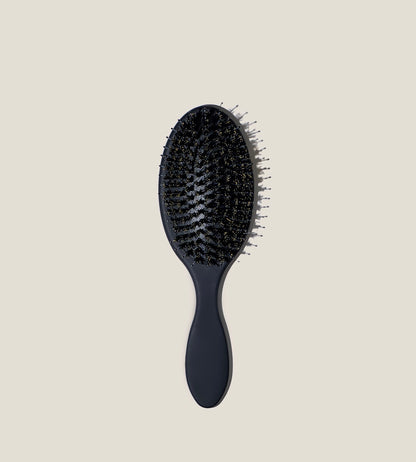 Adorn Weft Brush